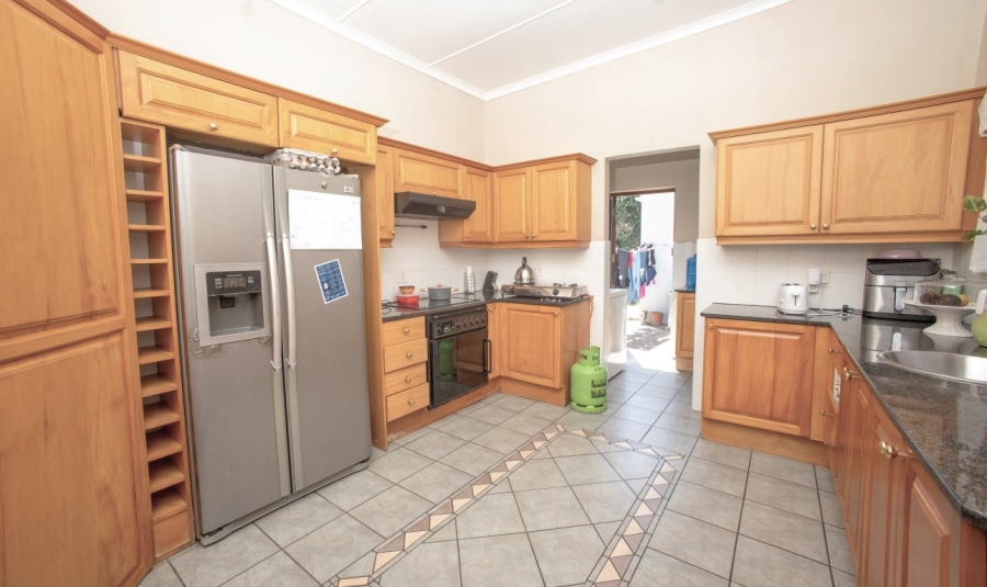 5 Bedroom Property for Sale in Nahoon Eastern Cape